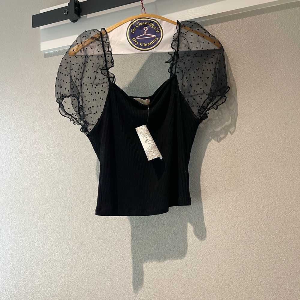 NWT Black crop shirt